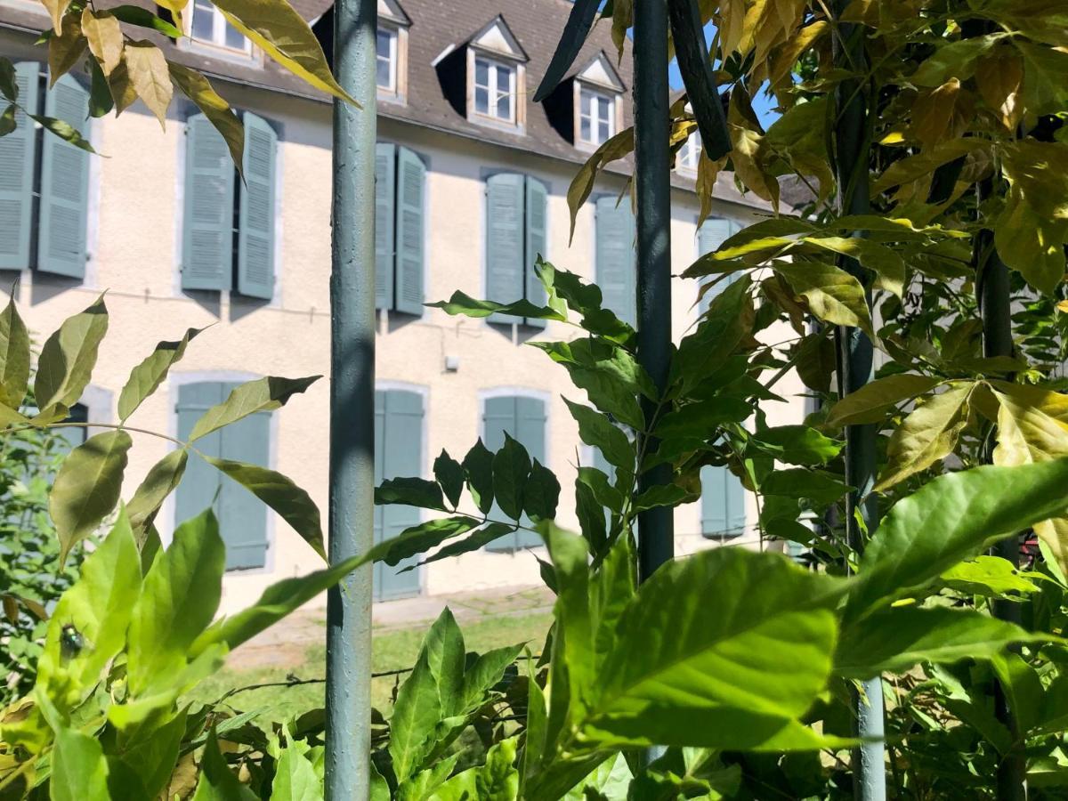 Une Maison De Famille Oloron-Sainte-Marie Exterior foto