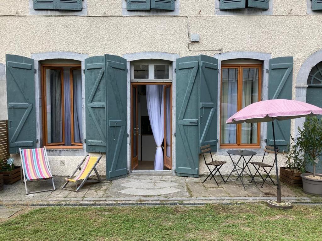 Une Maison De Famille Oloron-Sainte-Marie Exterior foto